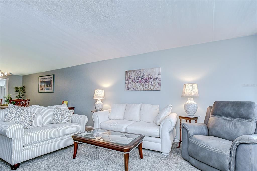 For Sale: $360,000 (2 beds, 2 baths, 1350 Square Feet)