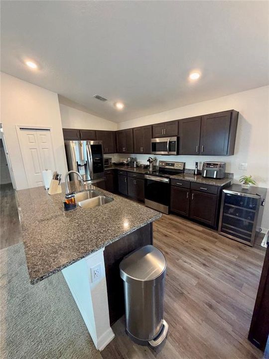 En Venta: $324,900 (3 camas, 2 baños, 1534 Pies cuadrados)