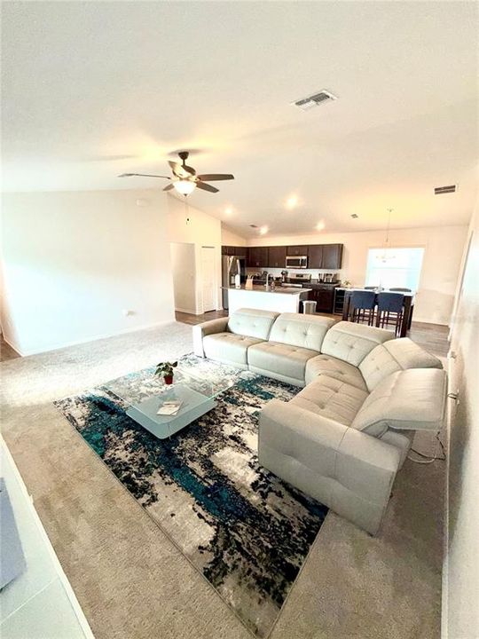 En Venta: $324,900 (3 camas, 2 baños, 1534 Pies cuadrados)