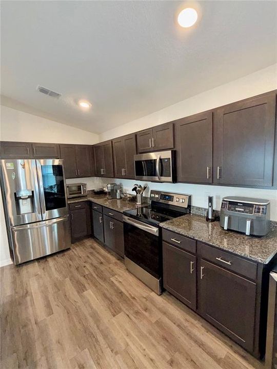 En Venta: $324,900 (3 camas, 2 baños, 1534 Pies cuadrados)