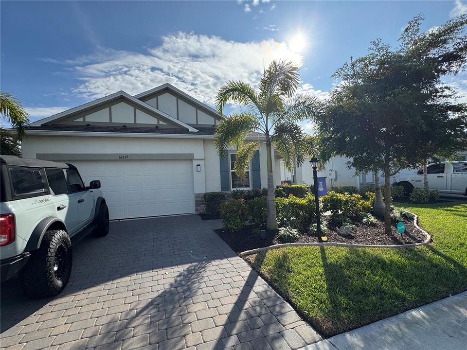 En Renta: $2,800 (3 camas, 2 baños, 1867 Pies cuadrados)