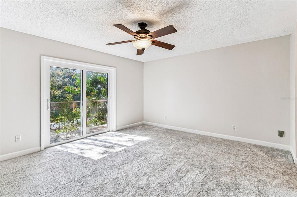 На продажу: $199,000 (2 спален, 2 ванн, 1248 Квадратных фут)