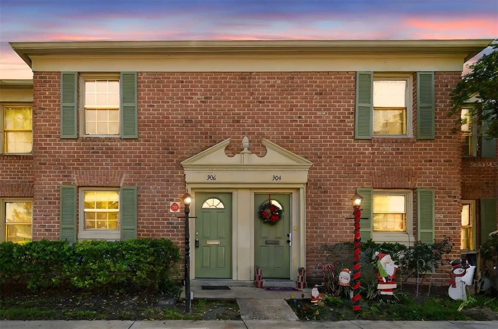 На продажу: $199,000 (2 спален, 2 ванн, 1248 Квадратных фут)