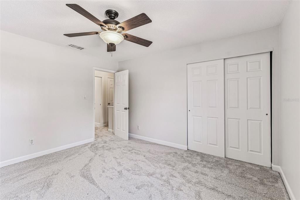 На продажу: $199,000 (2 спален, 2 ванн, 1248 Квадратных фут)