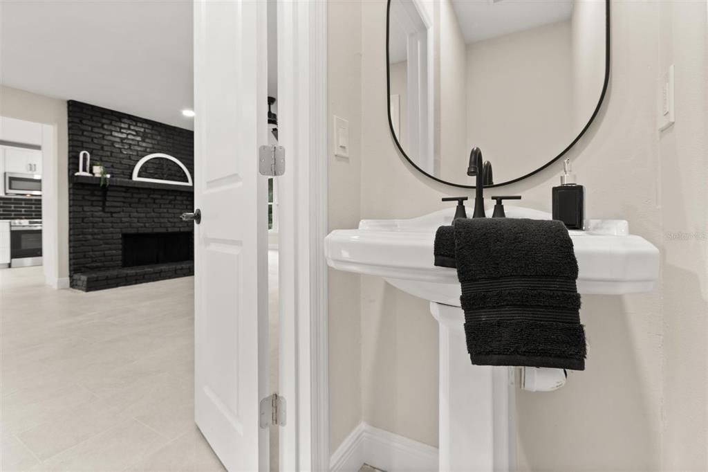 En Venta: $679,900 (4 camas, 2 baños, 2507 Pies cuadrados)