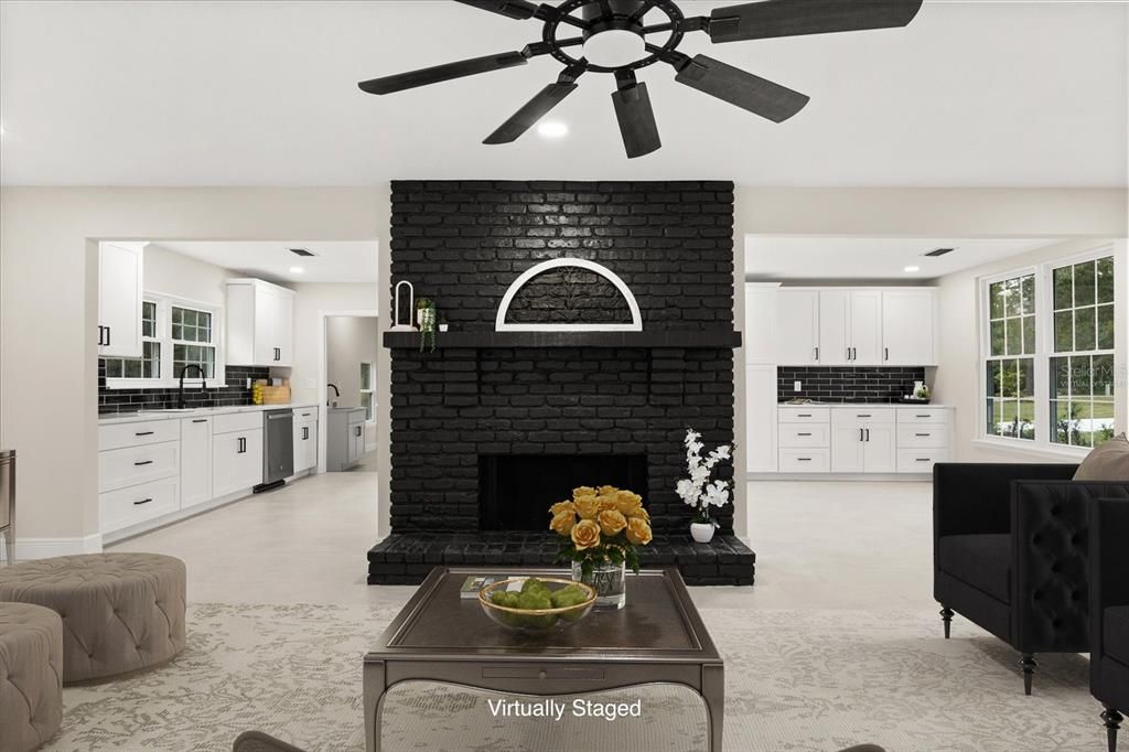 En Venta: $679,900 (4 camas, 2 baños, 2507 Pies cuadrados)