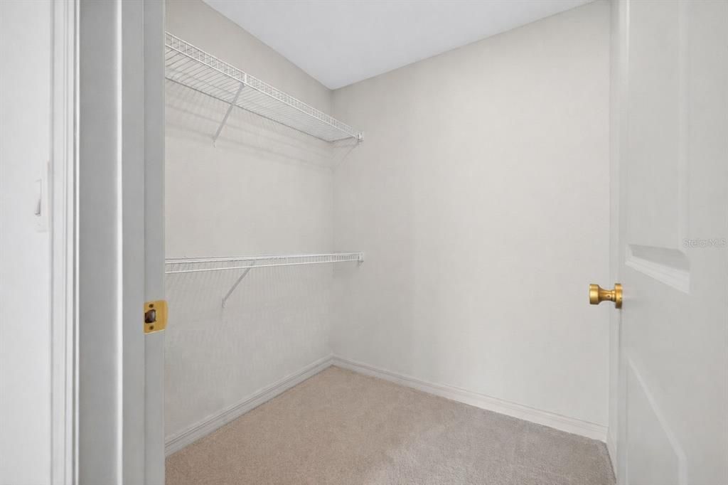 For Rent: $3,350 (4 beds, 3 baths, 2077 Square Feet)