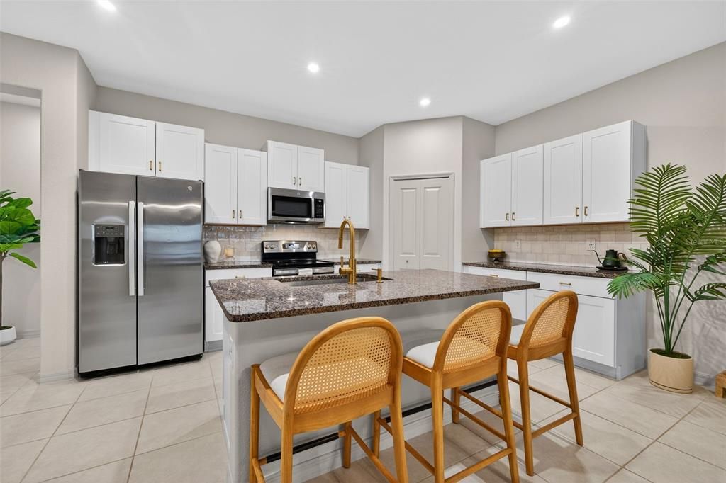 For Rent: $3,350 (4 beds, 3 baths, 2077 Square Feet)