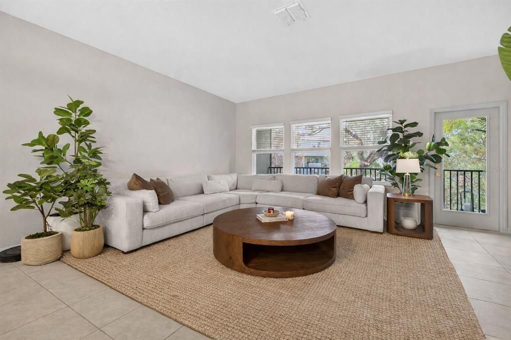 For Rent: $3,350 (4 beds, 3 baths, 2077 Square Feet)