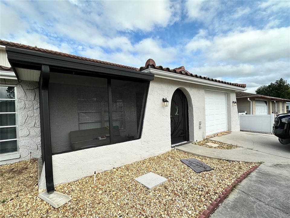 待售: $380,000 (4 贝兹, 3 浴室, 2095 平方英尺)