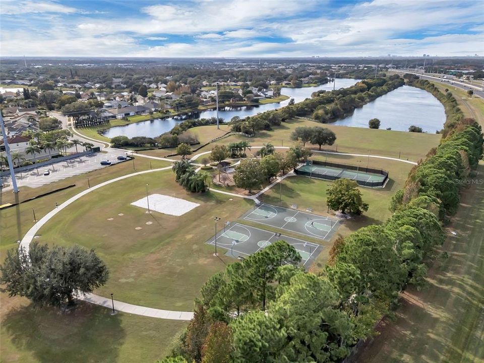 En Renta: $4,000 (5 camas, 3 baños, 2630 Pies cuadrados)