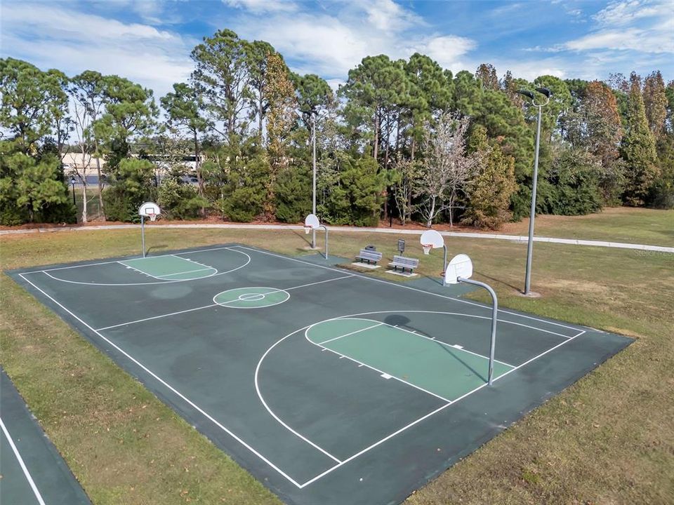 En Renta: $4,000 (5 camas, 3 baños, 2630 Pies cuadrados)