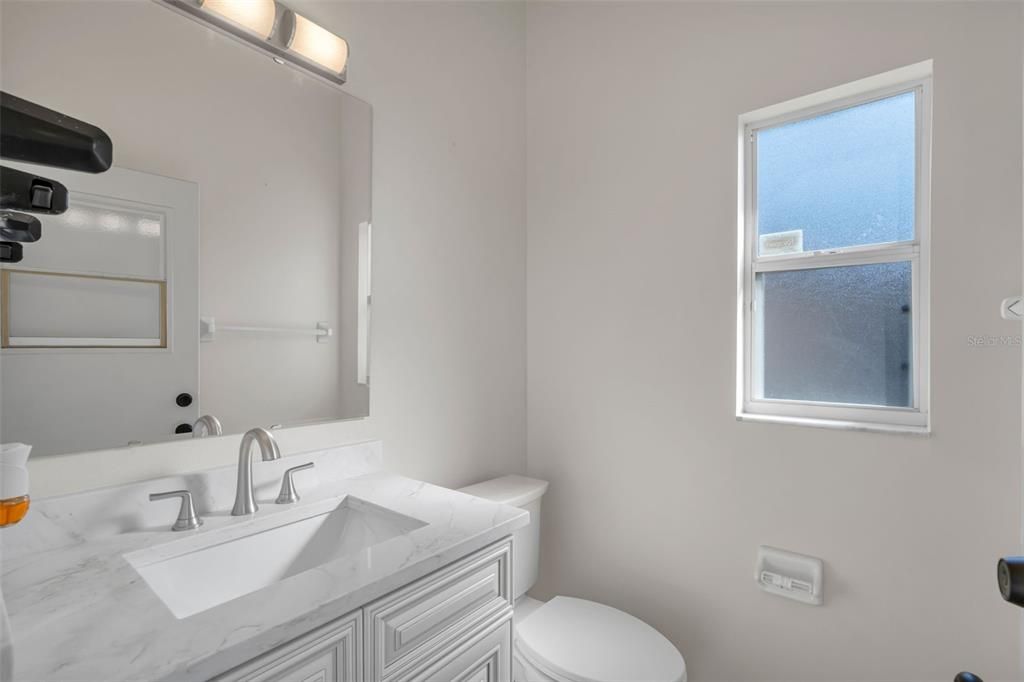 En Renta: $4,000 (5 camas, 3 baños, 2630 Pies cuadrados)