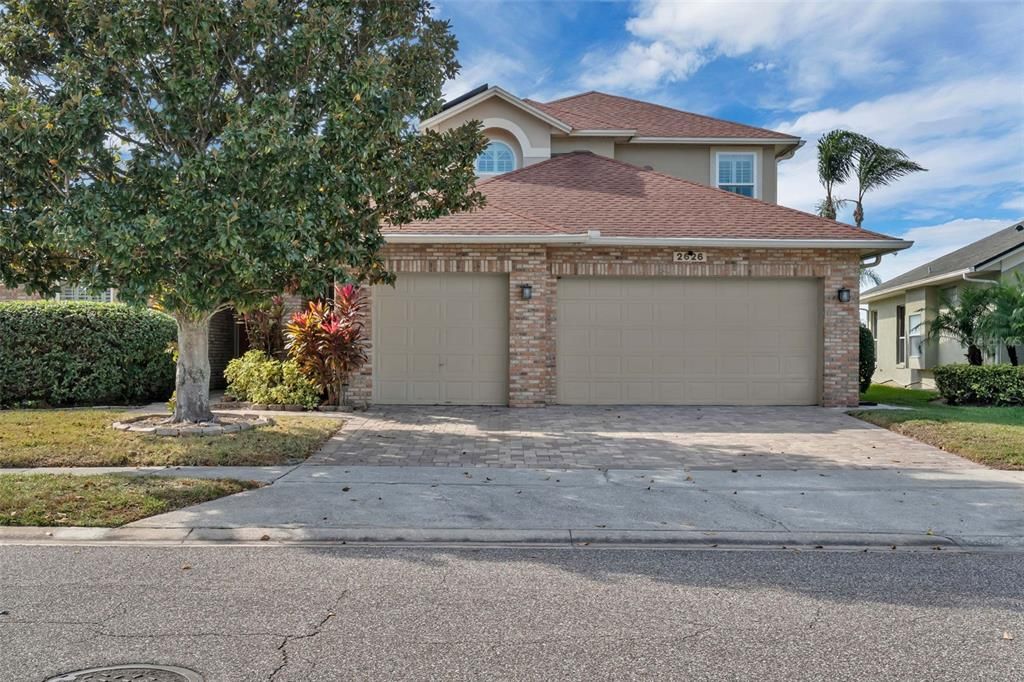 En Renta: $4,000 (5 camas, 3 baños, 2630 Pies cuadrados)