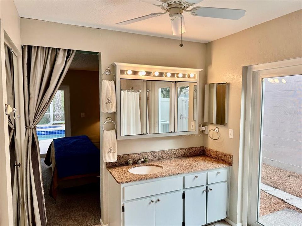 待售: $650,000 (3 贝兹, 2 浴室, 1558 平方英尺)