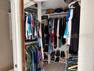 待售: $650,000 (3 贝兹, 2 浴室, 1558 平方英尺)