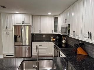 待售: $650,000 (3 贝兹, 2 浴室, 1558 平方英尺)