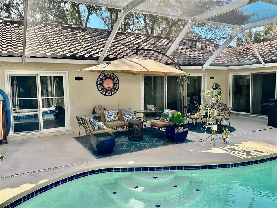 待售: $650,000 (3 贝兹, 2 浴室, 1558 平方英尺)