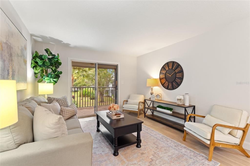 For Sale: $119,000 (1 beds, 1 baths, 670 Square Feet)