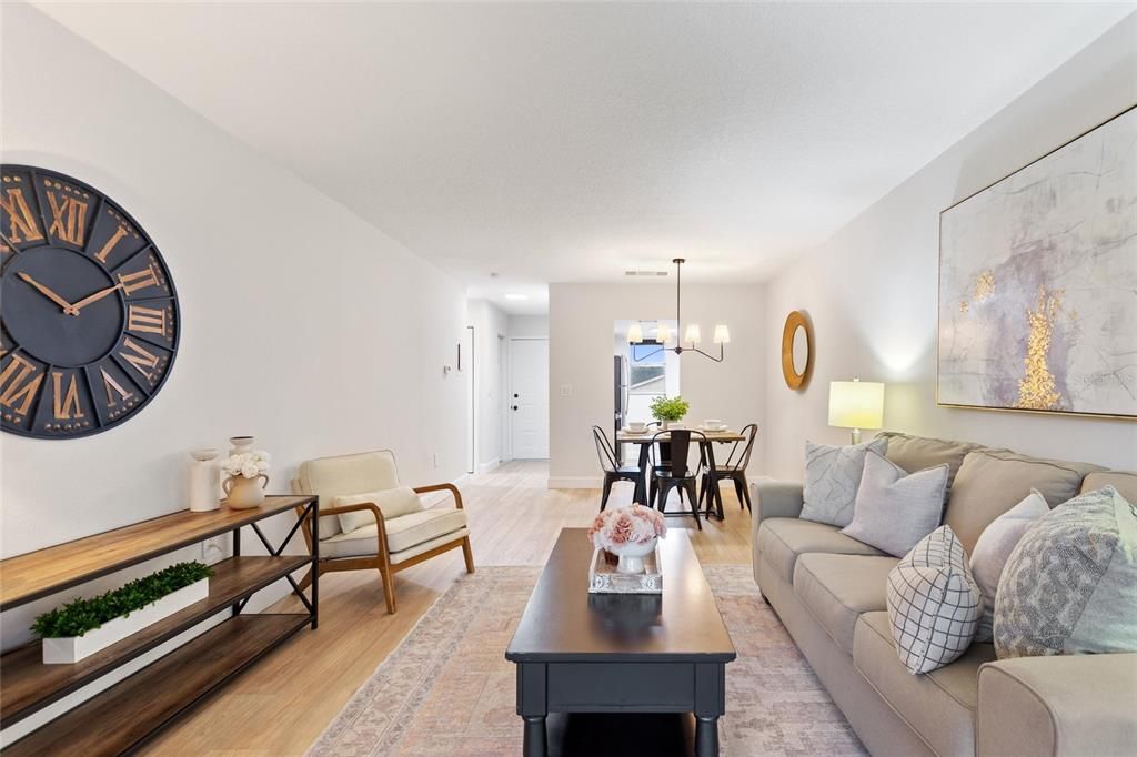 For Sale: $119,000 (1 beds, 1 baths, 670 Square Feet)