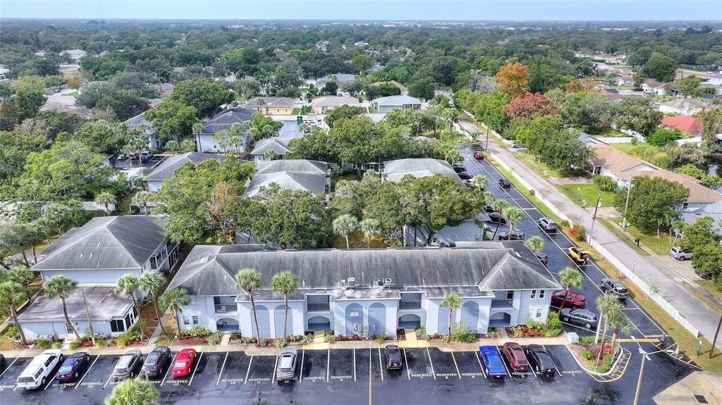 For Sale: $119,000 (1 beds, 1 baths, 670 Square Feet)