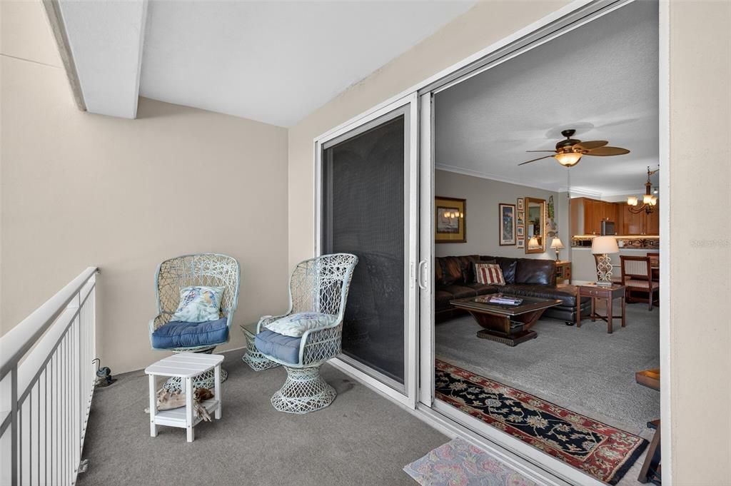 На продажу: $589,900 (2 спален, 2 ванн, 1455 Квадратных фут)