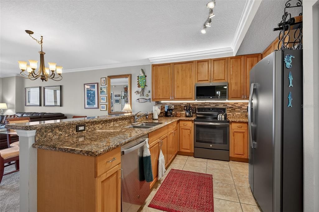 На продажу: $589,900 (2 спален, 2 ванн, 1455 Квадратных фут)