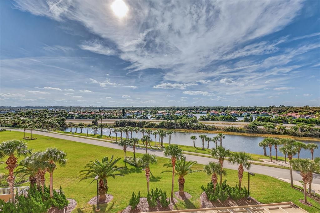 На продажу: $589,900 (2 спален, 2 ванн, 1455 Квадратных фут)