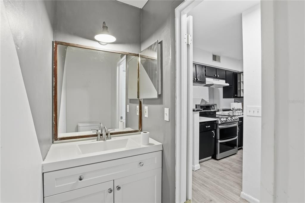 待售: $164,900 (2 贝兹, 2 浴室, 1168 平方英尺)