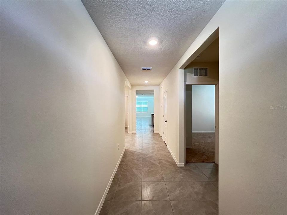 For Rent: $2,249 (4 beds, 2 baths, 1841 Square Feet)