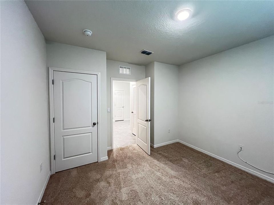 For Rent: $2,249 (4 beds, 2 baths, 1841 Square Feet)