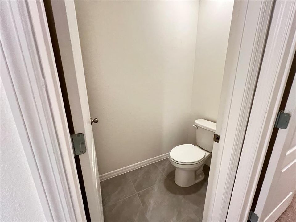 For Rent: $2,249 (4 beds, 2 baths, 1841 Square Feet)