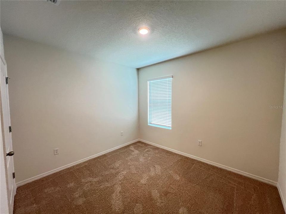 For Rent: $2,249 (4 beds, 2 baths, 1841 Square Feet)