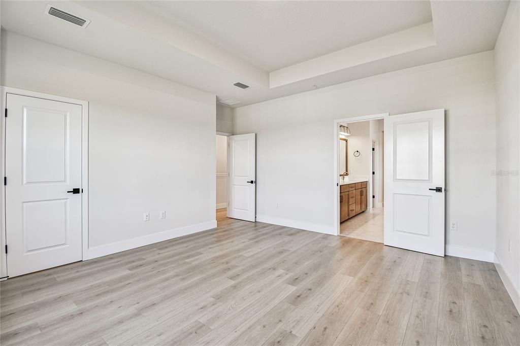 На продажу: $734,990 (2 спален, 3 ванн, 2332 Квадратных фут)