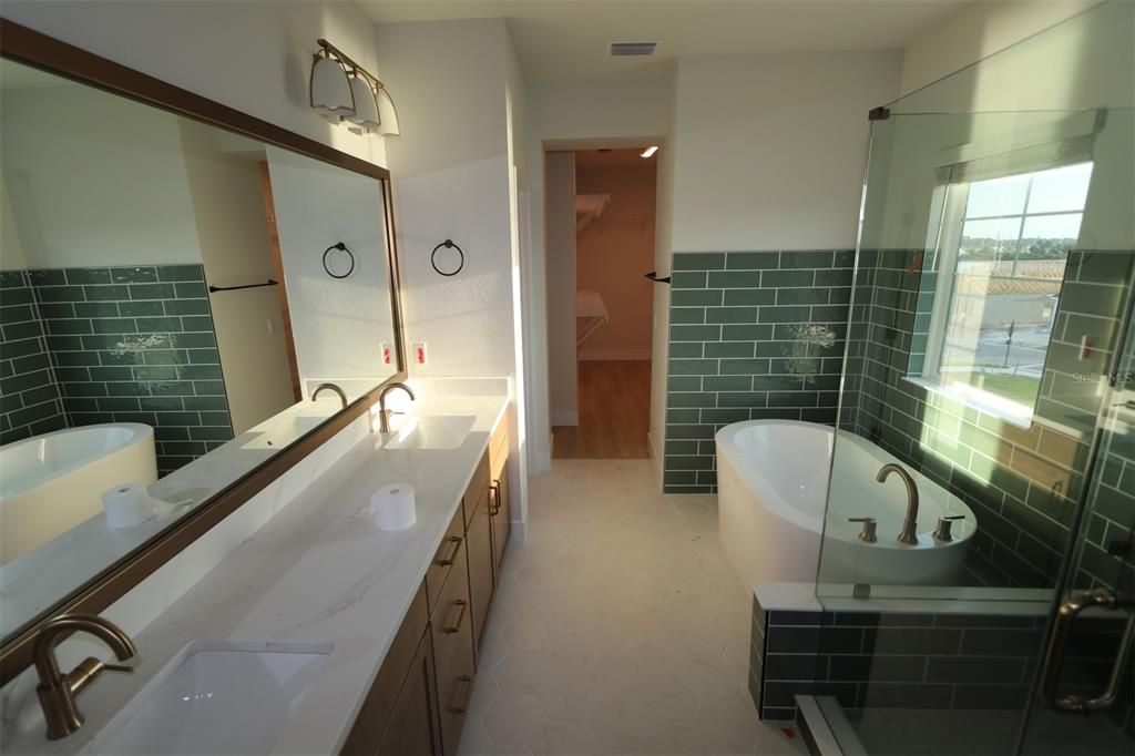 For Sale: $734,990 (2 beds, 3 baths, 2332 Square Feet)