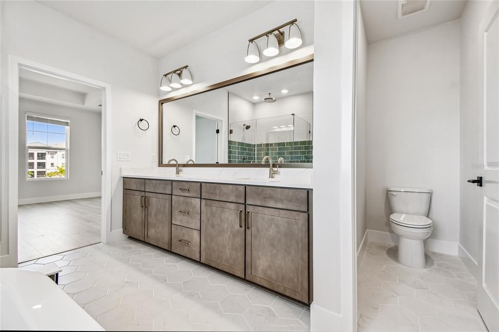 На продажу: $734,990 (2 спален, 3 ванн, 2332 Квадратных фут)