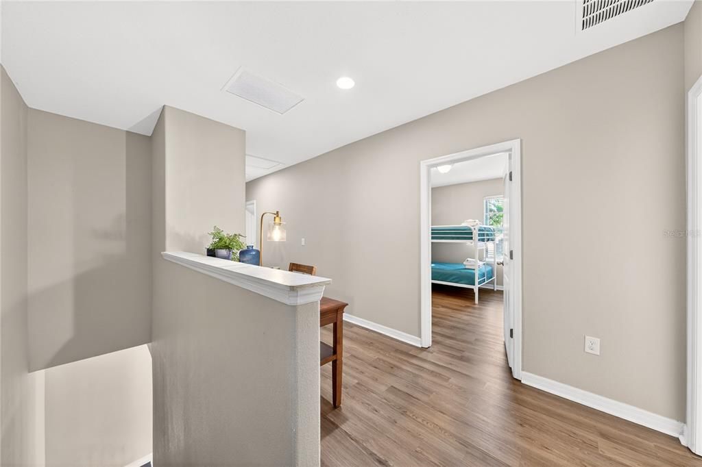 待售: $449,900 (5 贝兹, 5 浴室, 2460 平方英尺)