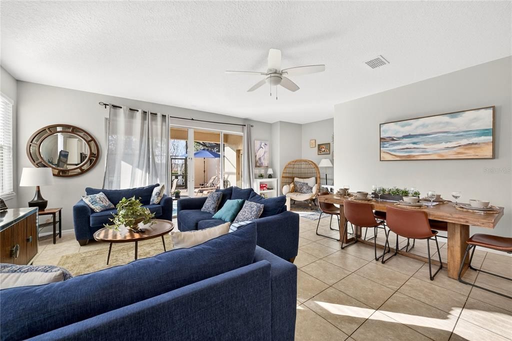 待售: $449,900 (5 贝兹, 5 浴室, 2460 平方英尺)