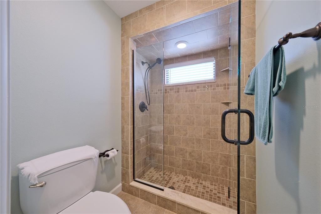 For Sale: $489,000 (3 beds, 2 baths, 2202 Square Feet)