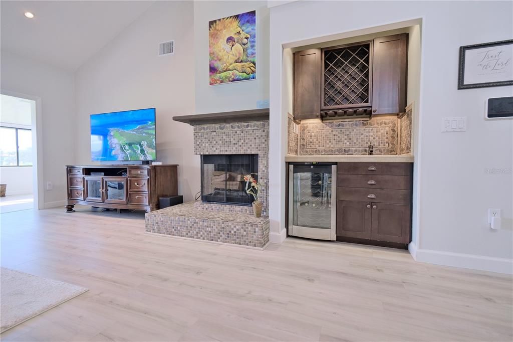 For Sale: $489,000 (3 beds, 2 baths, 2202 Square Feet)