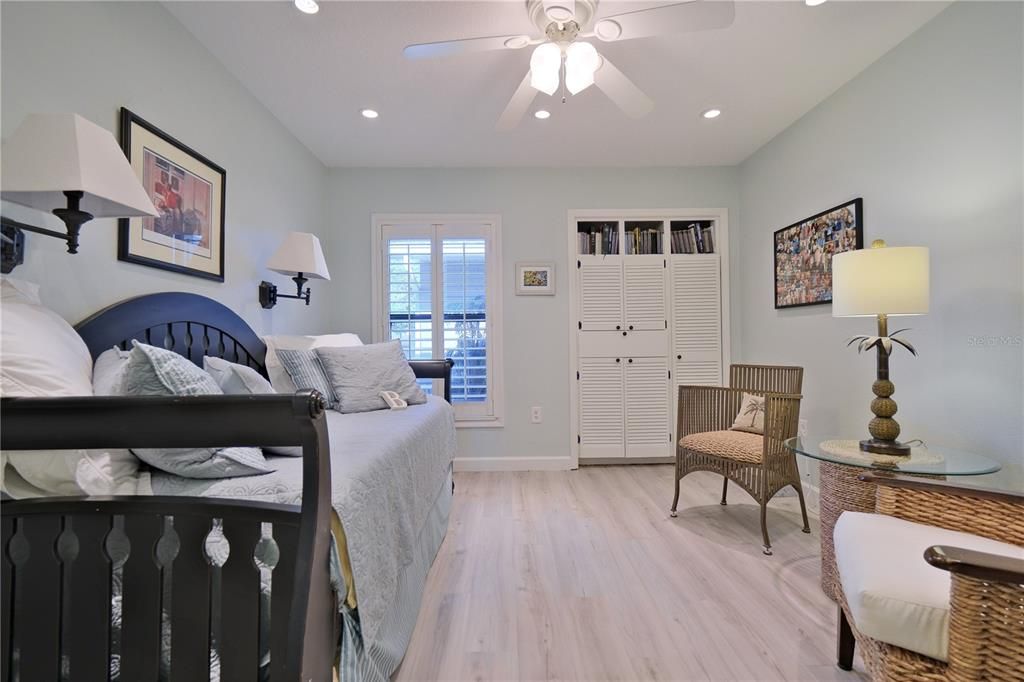 For Sale: $489,000 (3 beds, 2 baths, 2202 Square Feet)