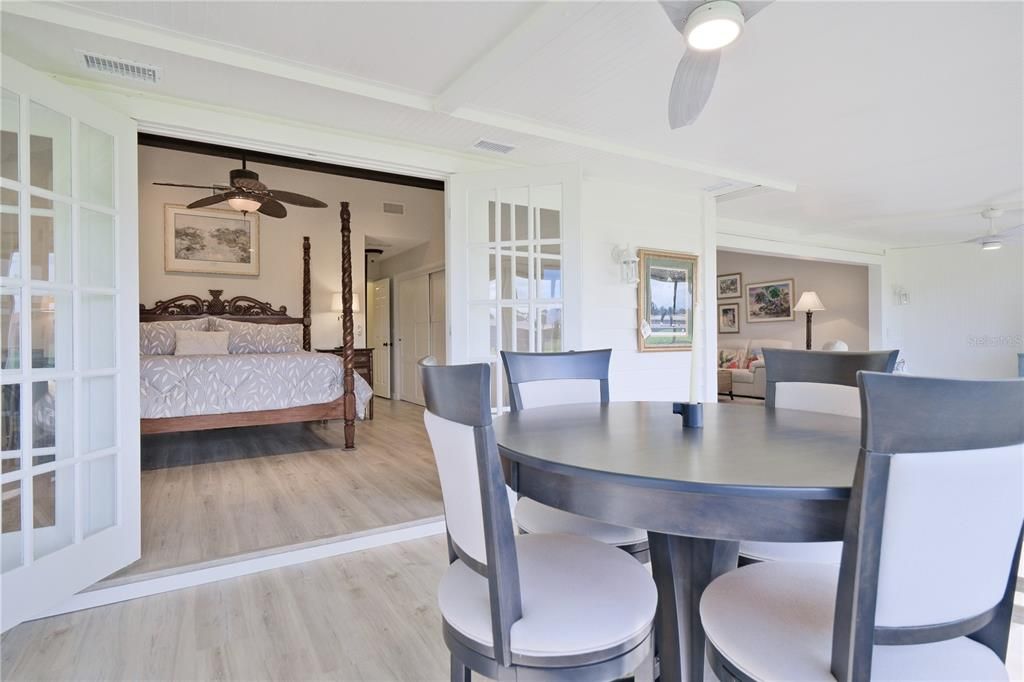 For Sale: $489,000 (3 beds, 2 baths, 2202 Square Feet)