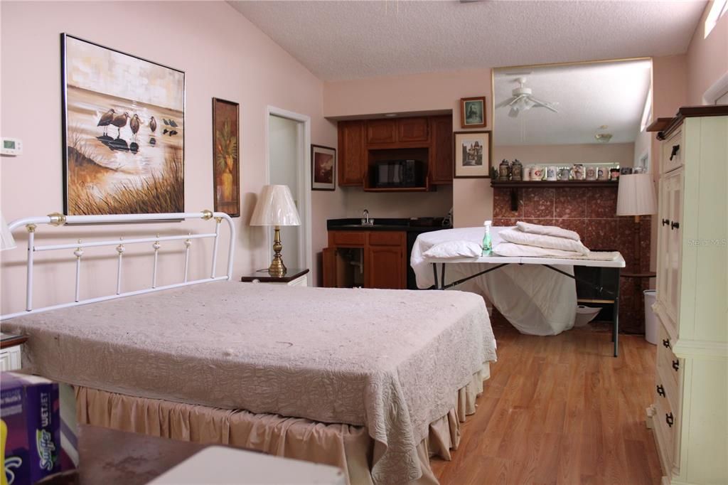 En Venta: $575,000 (4 camas, 4 baños, 3453 Pies cuadrados)