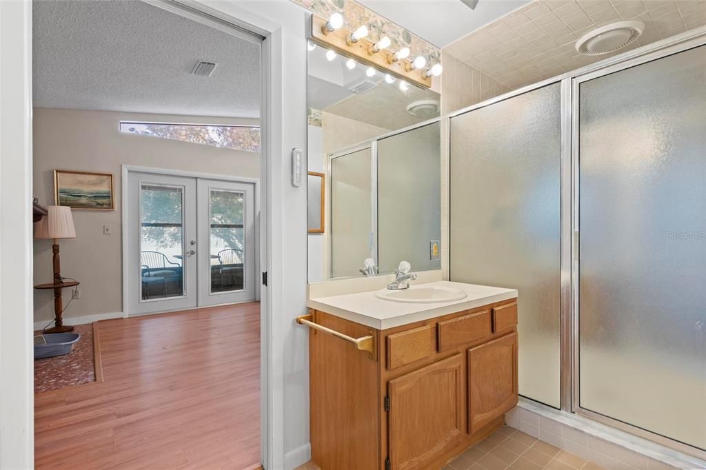 En Venta: $575,000 (4 camas, 4 baños, 3453 Pies cuadrados)