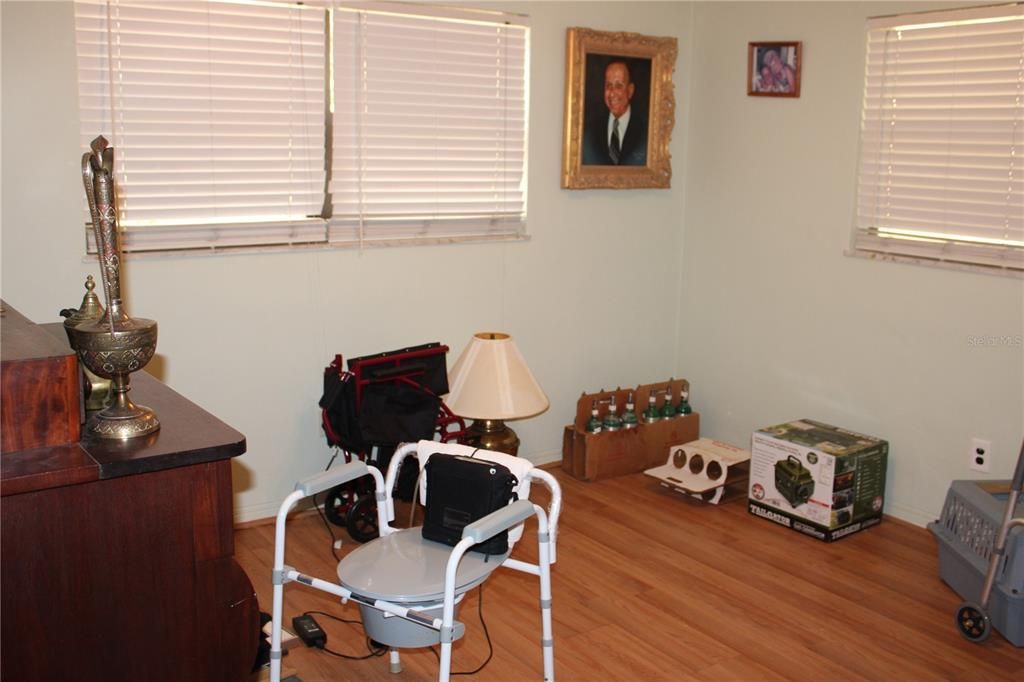 En Venta: $575,000 (4 camas, 4 baños, 3453 Pies cuadrados)