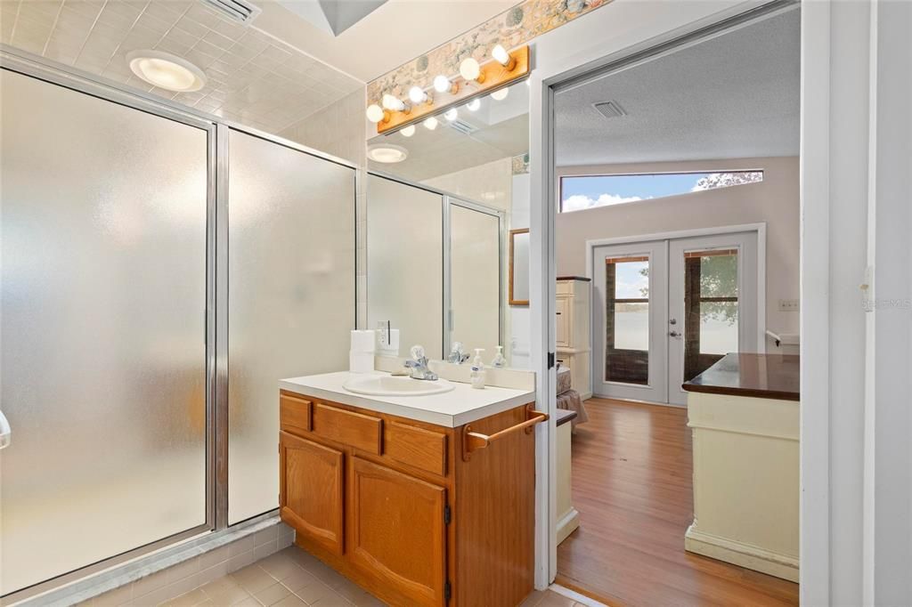 En Venta: $575,000 (4 camas, 4 baños, 3453 Pies cuadrados)