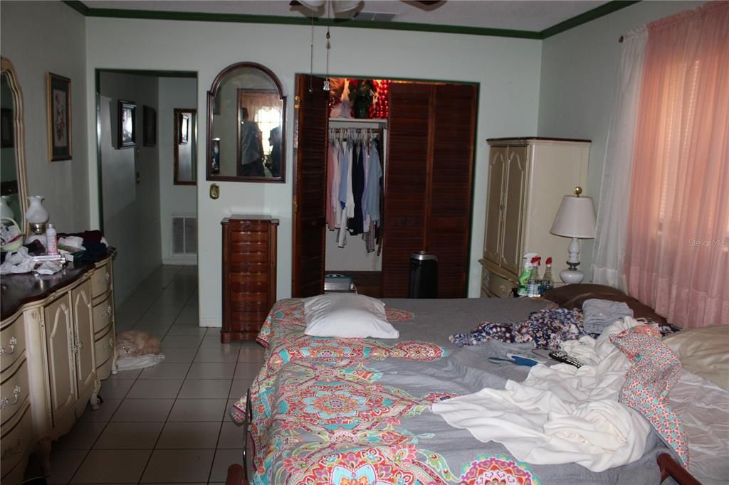 En Venta: $575,000 (4 camas, 4 baños, 3453 Pies cuadrados)