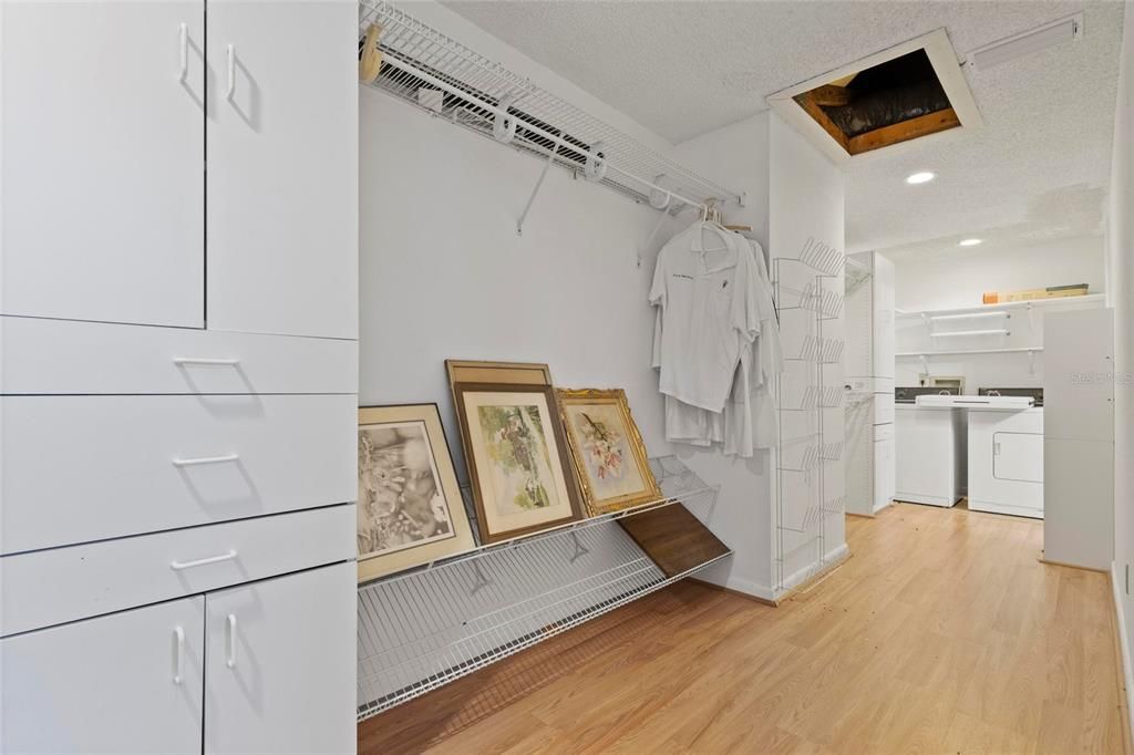 En Venta: $575,000 (4 camas, 4 baños, 3453 Pies cuadrados)