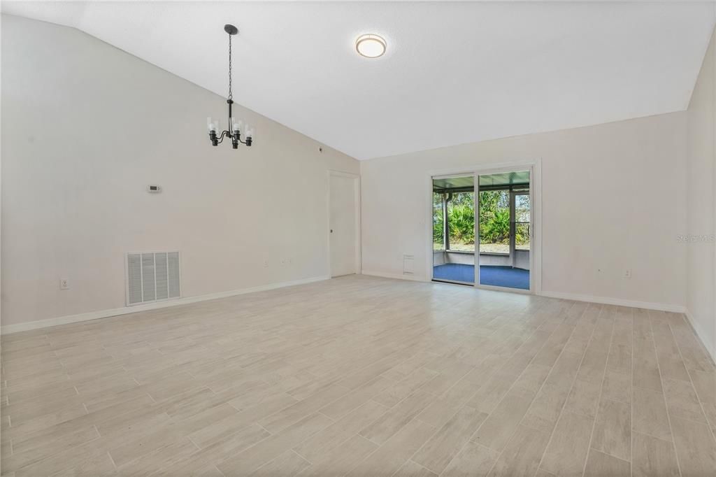 В аренду: $1,695 (3 спален, 2 ванн, 1152 Квадратных фут)