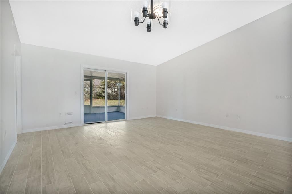 В аренду: $1,695 (3 спален, 2 ванн, 1152 Квадратных фут)